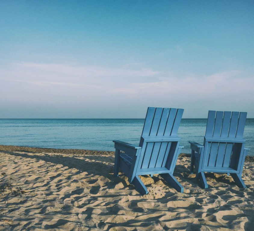 aaron-burden-cEukkv42O40-unsplash
